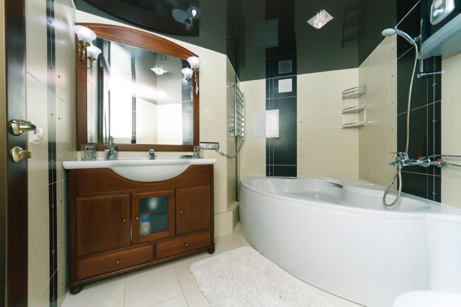 Stylish Two-Level Flat 2 Min From Khreschatyk Kiev Exterior foto